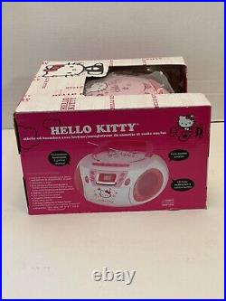 2014 Hello Kitty Portable Stereo CD/Cassette Player AMFM Radio Boombox