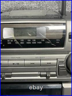 Aiwa Boombox AM/FM Cassette Compact Disc Carry Component System CA-D230U