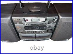 Aiwa CA-DW400 Boom Box CD Dual Cassette Tuner Carry Component System TESTED