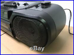 Aiwa CSD-XL202 Portable AM/FM, CD, Cassette Player, BoomBox CD SKIPS -READ