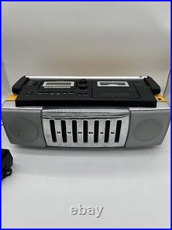 Conair 2004 HUMMER H2 Boombox CD Player Stereo Radio Please See Photos