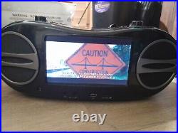 GPX Portable Boombox Music and Movie System 7 LCD Display Model BD707B-TESTED