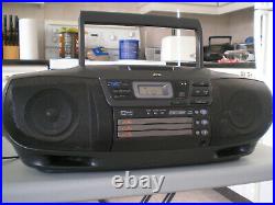 JVC RC-XC1 portable boombox digital tuner AM/FM stereo with CD player
