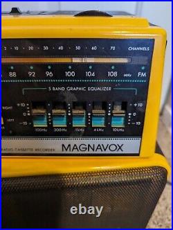 Magnavox D-8300 Dual Deck Stereo Radio Recorder Boombox NEEDS REPAIR AS IS