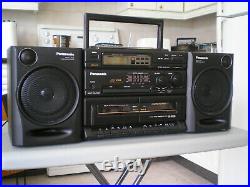PANASONIC Boombox Portable AM/FM Radio & CD player Model RX-DT630, very clean