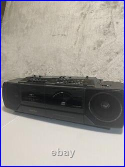 Realistic CD-3303 Boom Box Radio CD Tape Player 1990s