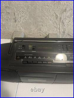 Realistic CD-3303 Boom Box Radio CD Tape Player 1990s