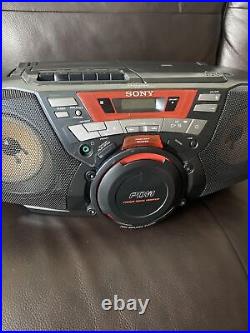 SONY CFD-G50 Portable CD/Cassette Boombox Radio Works Perfectly