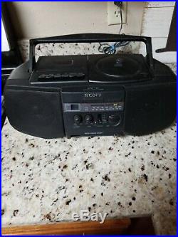 SONY CFD-V10 Portable CD Player AM/FM Radio Cassette-corder Boombox MEGA BASS
