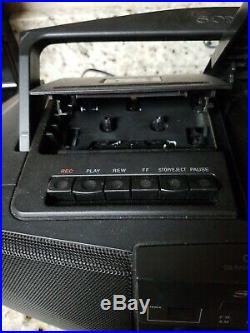 SONY CFD-V10 Portable CD Player AM/FM Radio Cassette-corder Boombox MEGA BASS