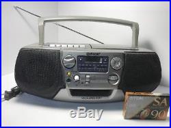 SONY CFD-V17 Portable CD Player AM/FM Radio Cassette-Boombox MEGA BASS Japan