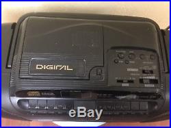 Sanyo MCD-Z31 AM FM CD Dual Cassette Player Recorder Boombox Portable Working