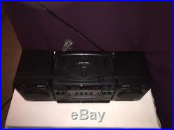 Sony-Boombox-Portable-Cassette-CD-Player-FM-AM-Stereo-Radio-CFD-440