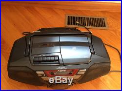 Sony Boombox Portable Cassette CD Player FM AM Stereo Radio CFD-G50 PDW Woofer