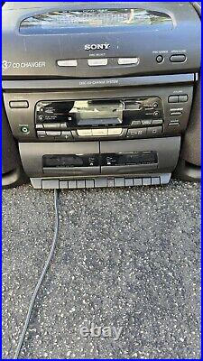 Sony CFD-646 CD Radio Cassette Corder 3 CD Changer, Removable Speakers Mega Bass