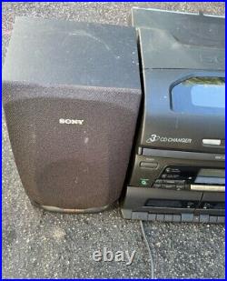 Sony CFD-646 CD Radio Cassette Corder 3 CD Changer, Removable Speakers Mega Bass