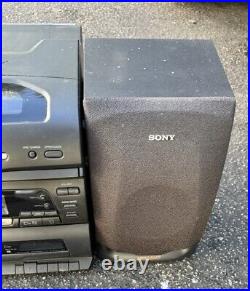 Sony CFD-646 CD Radio Cassette Corder 3 CD Changer, Removable Speakers Mega Bass