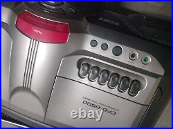 Sony CFD-G500 CPDWithRadio/Cassette Boombox Metallic Silver/Red Front &? Cord