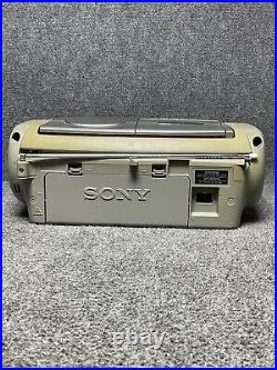 Sony CFD-V17 Portable Mega Bass CD AM-FM Radio Cassette Player Boombox In Silver