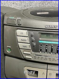 Sony CFD-ZW165 AM/FM Stereo Cassette Recorder CD Boombox