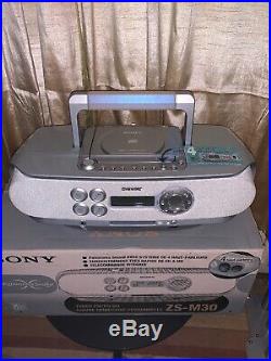 Sony ZS-M30 Portable CD & Mini Disc Player Radio Boombox BNIB