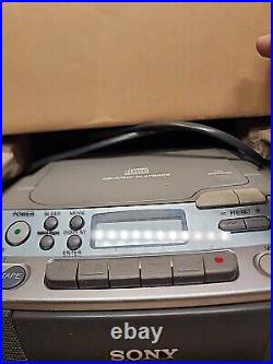 U5 Sony CFD-S01 CD Cassette AM/FM Radio Portable Boombox Stereo Player