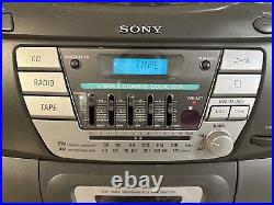 Vintage 1998 Sony Boombox Radio Cd Cassette Tape Mega Bass CFD-Z135