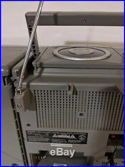 Vintage Aiwa CADW535 Portable Stereo Boombox CD Player Tape Recorder AM FM Radio