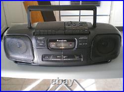 Vintage Panasonic Boombox / portable AM/FM Radio cassette, CD player, RX-DT30