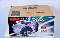 Vintage RCA Portable CD Player With Radio RCD025