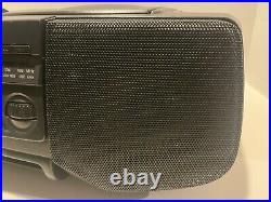 Vintage SONY CFD-V10 Portable Stereo FM Radio CD Cassette Tape Player Boom Box