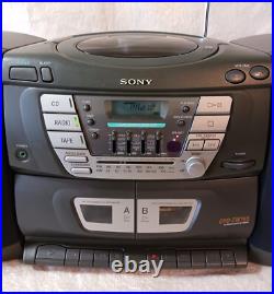 Vintage Sony CFD-ZW165 AM/FM Stereo Dual Cassette Recorder CD Boombox withBox Vintage Sony CFD-ZW165 AM/FM Stereo Dual Cassette Recorder CD Boombox withBox